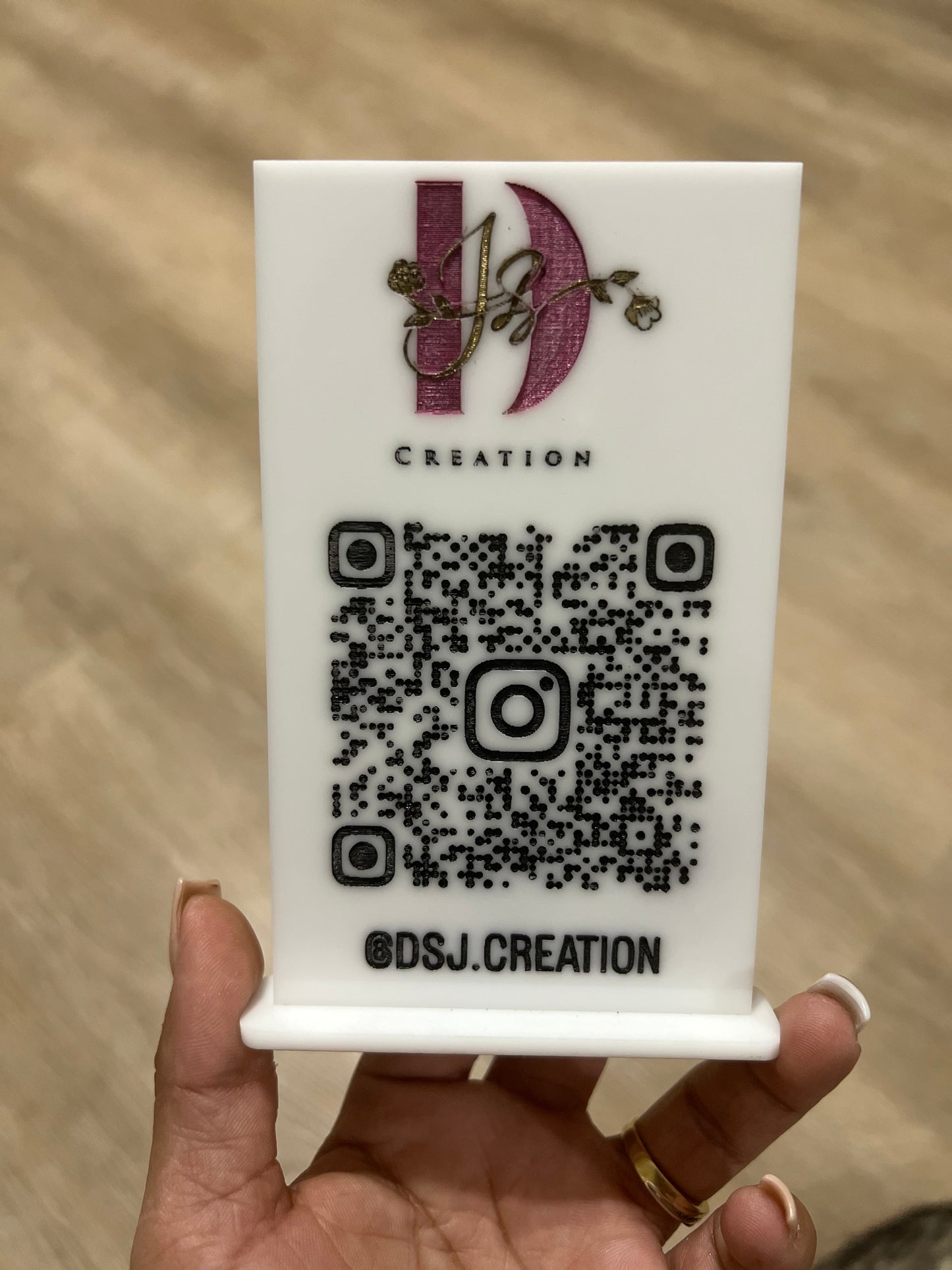 Acrylic QR